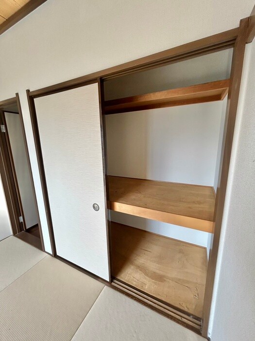 物件内観写真16　(収納)