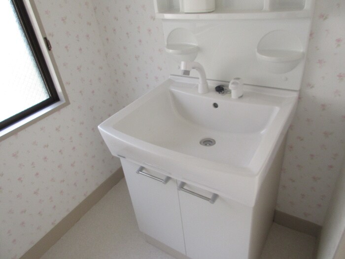 物件内観写真9　(洗面)