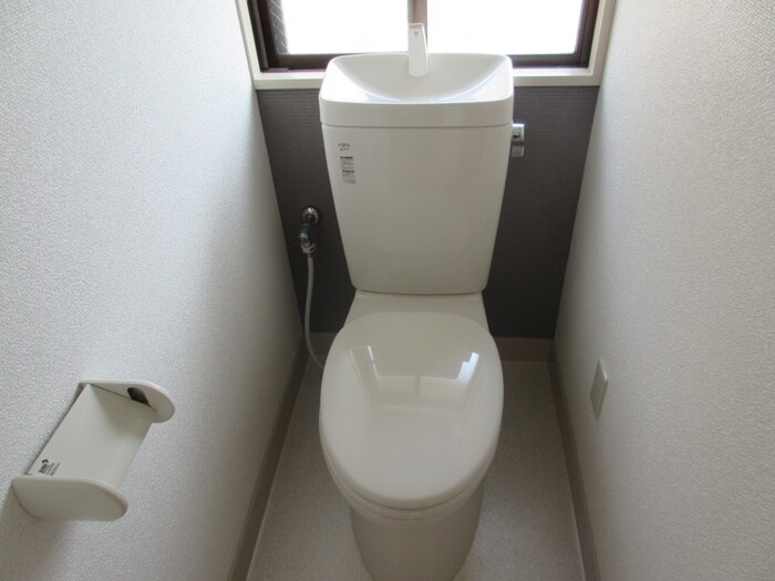 物件内観写真11　(トイレ)