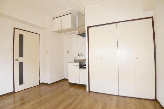 物件内観写真8　(居室)