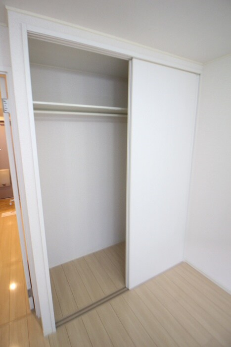 物件内観写真13　(収納)