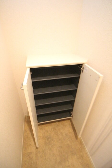 物件内観写真17　(靴箱)