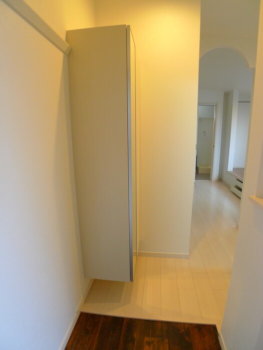 物件内観写真18　(廊下)