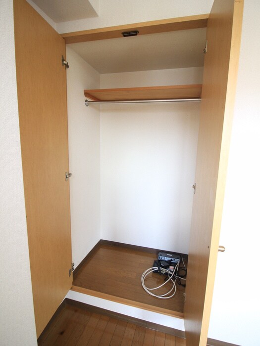 物件内観写真12　(収納)