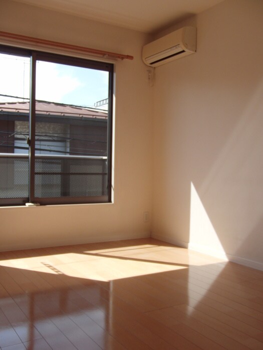 物件内観写真5　(居室)