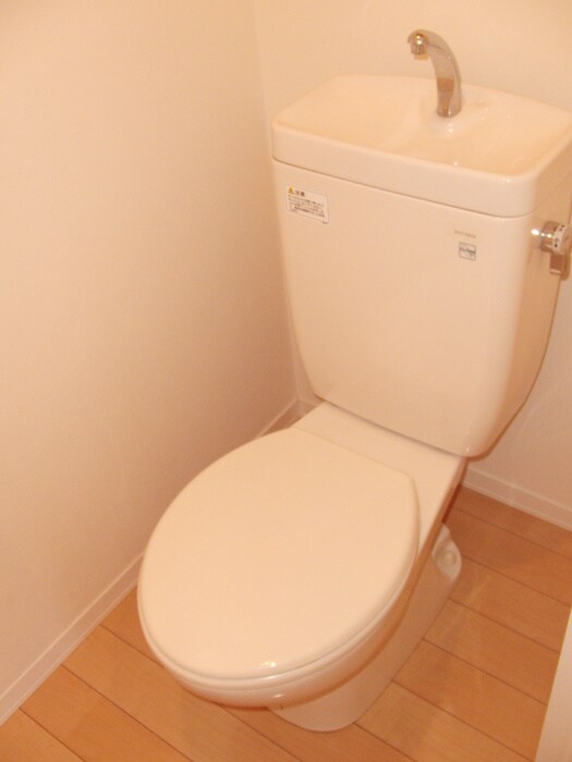 物件内観写真11　(トイレ)