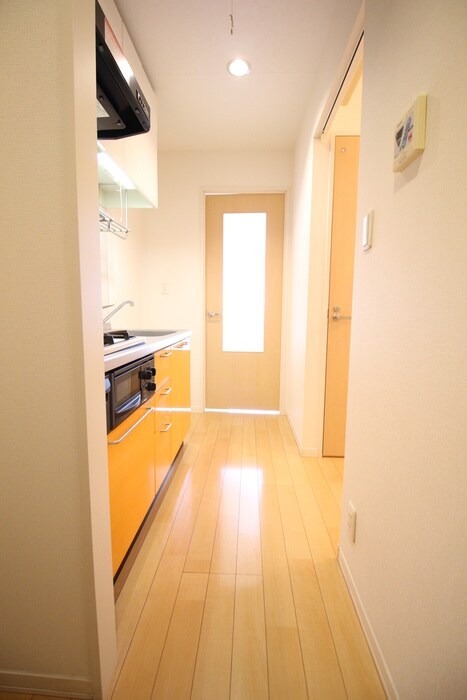 物件内観写真11　(廊下)