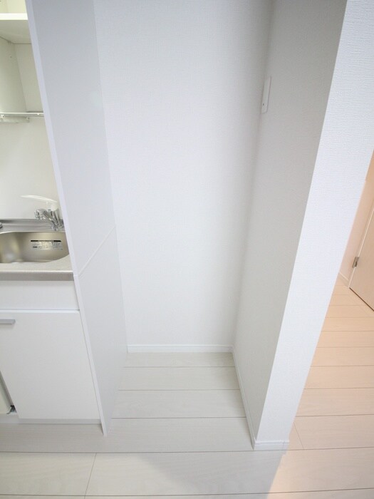 物件内観写真11　(廊下)