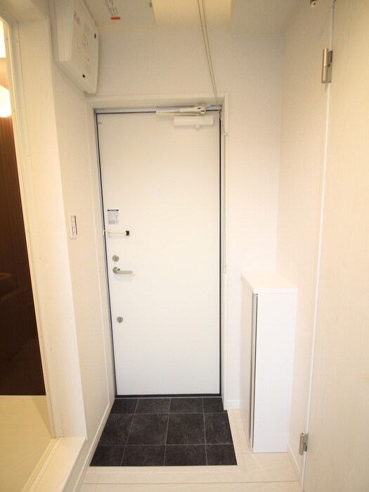 物件内観写真18　(玄関)