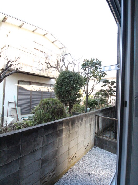 物件内観写真19　(室内からの展望)