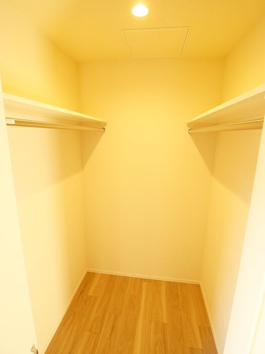 物件内観写真8　(収納)