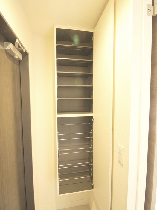 物件内観写真15　(靴箱)