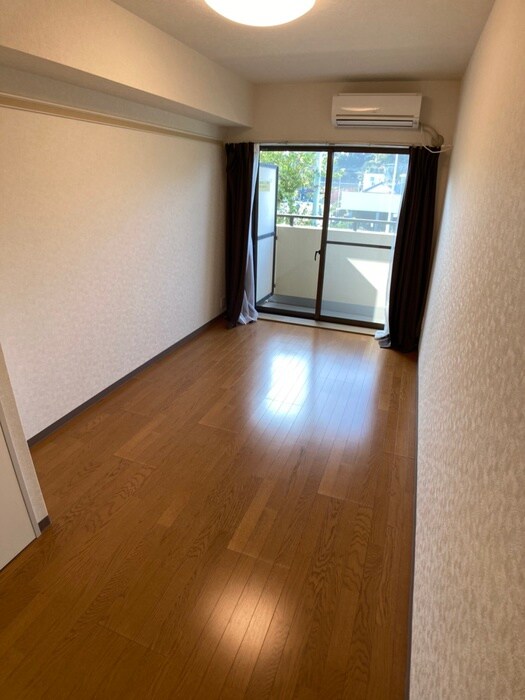 岩井マンションの居室