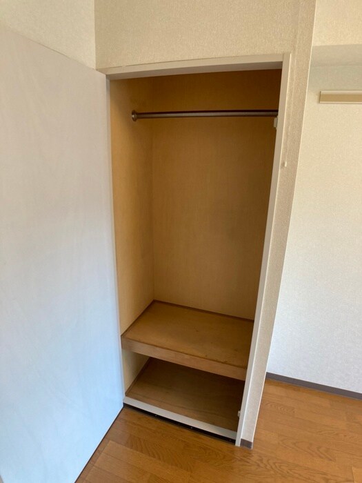 物件内観写真18　(収納)