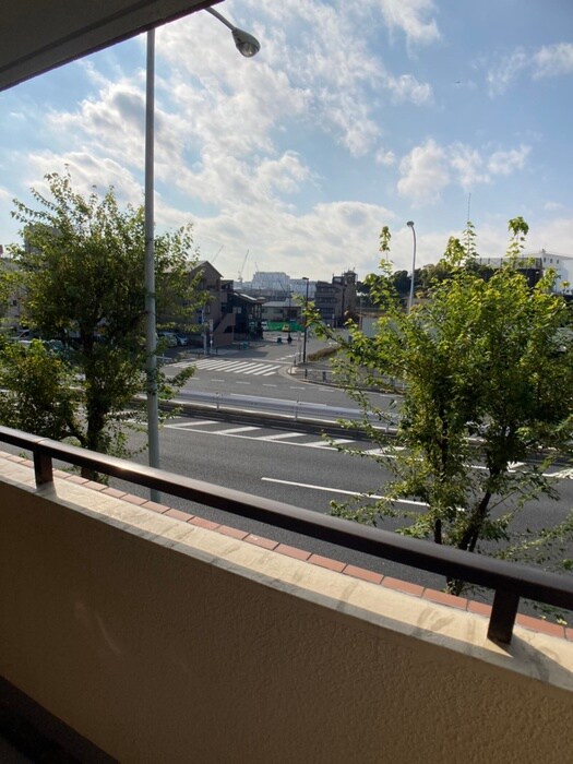 物件内観写真22　(室内からの展望)