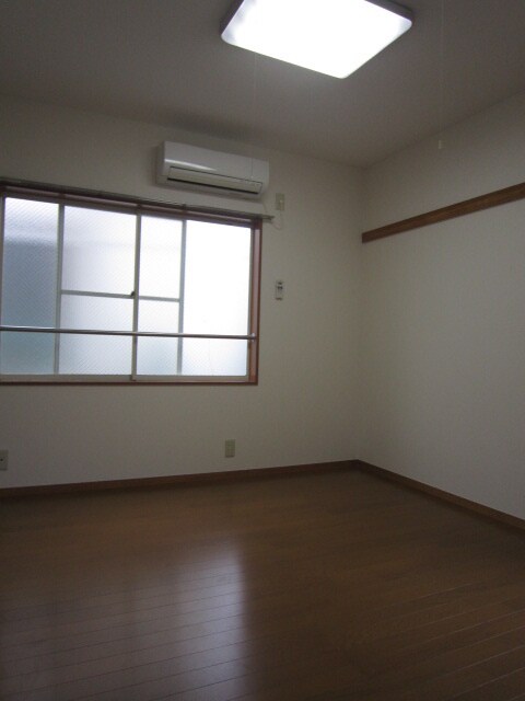 物件内観写真5　(居室)