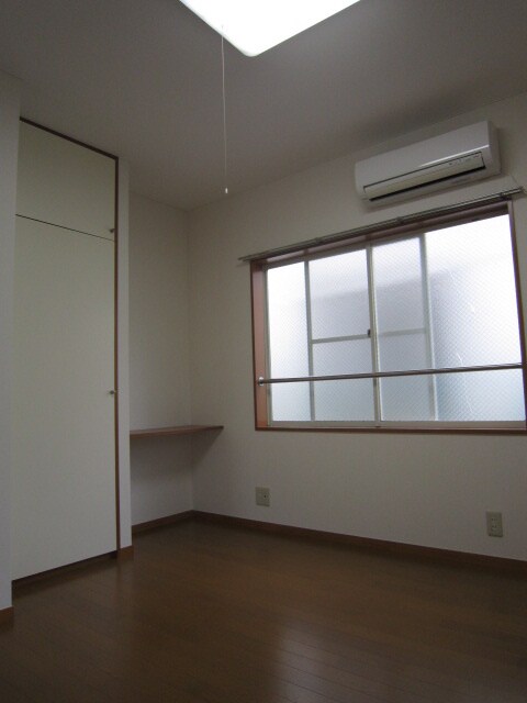 物件内観写真13　(居室)