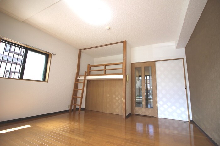 物件内観写真8　(居室)