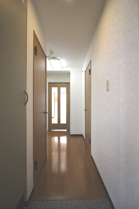 物件内観写真19　(玄関)