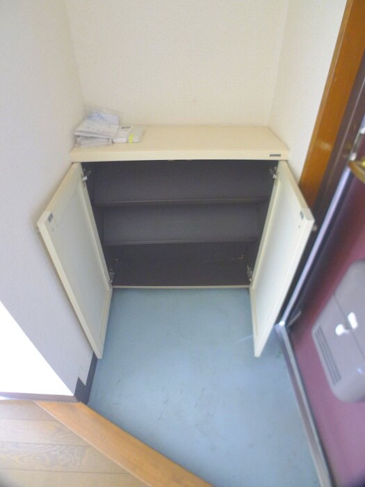 物件内観写真15　(靴箱)