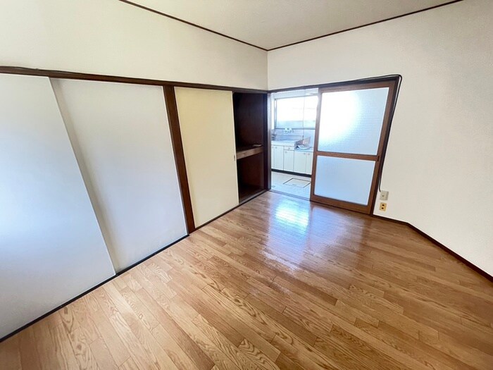 物件内観写真8　(居室)