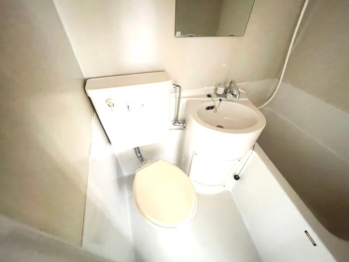 物件内観写真15　(トイレ)