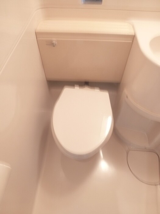 物件内観写真14　(トイレ)