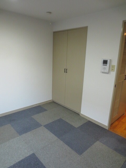 物件内観写真15　(収納)