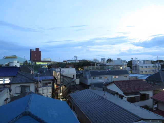 物件内観写真16　(室内からの展望)