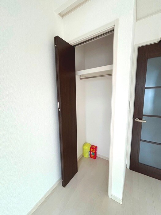 物件内観写真16　(収納)