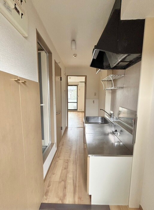 物件内観写真11　(廊下)