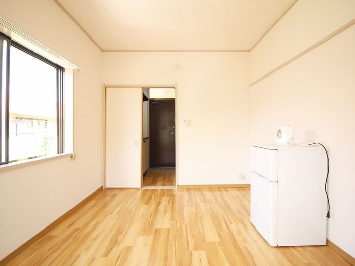 物件内観写真8　(居室)