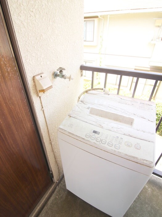 物件内観写真17　(洗濯機置場)