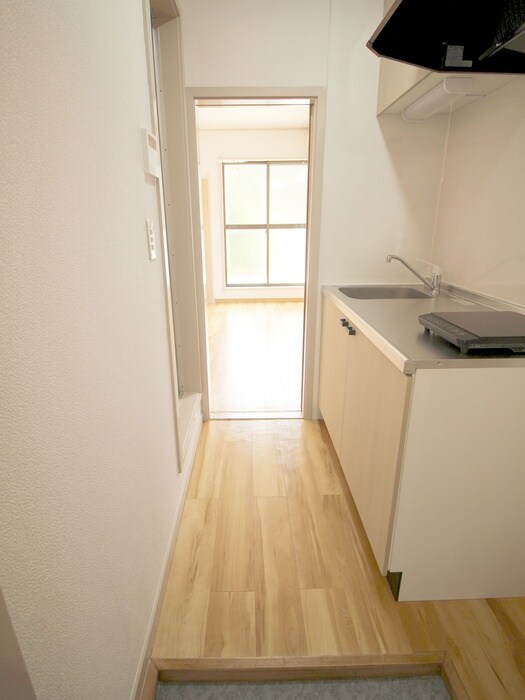 物件内観写真19　(廊下)