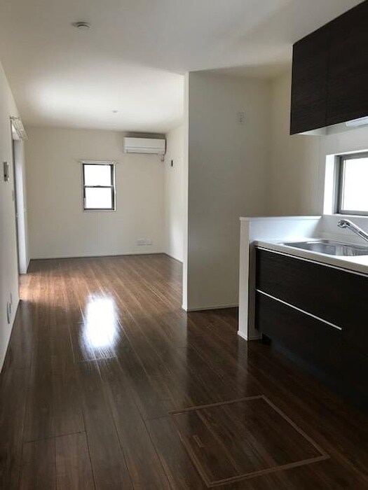 物件内観写真4　(居室)