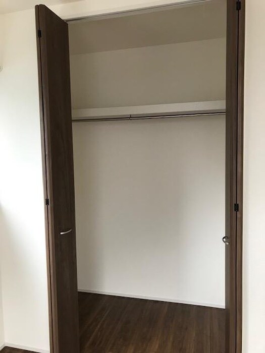 物件内観写真6　(収納)