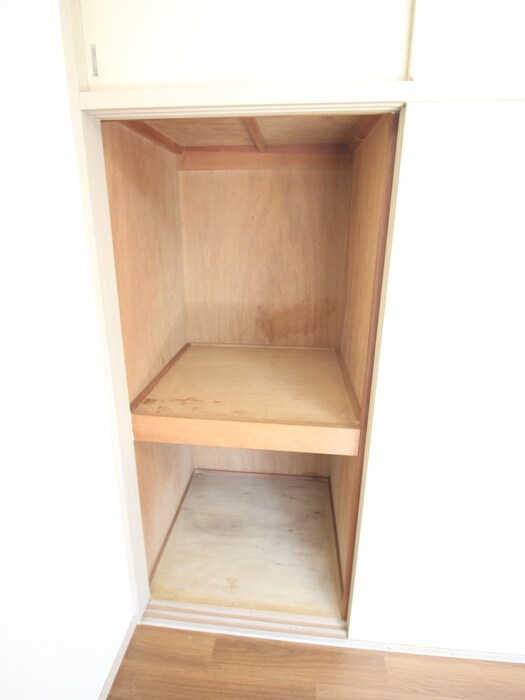 物件内観写真13　(収納)