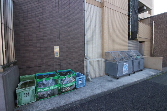 物件外観写真6　(建物設備)