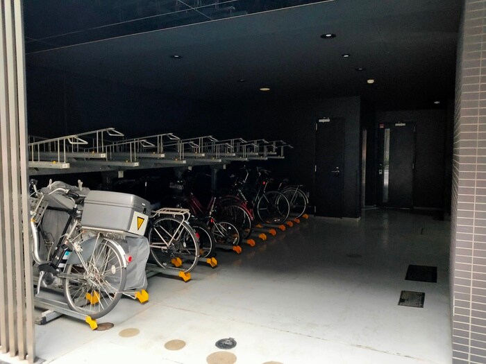 物件外観写真6　(駐輪場)