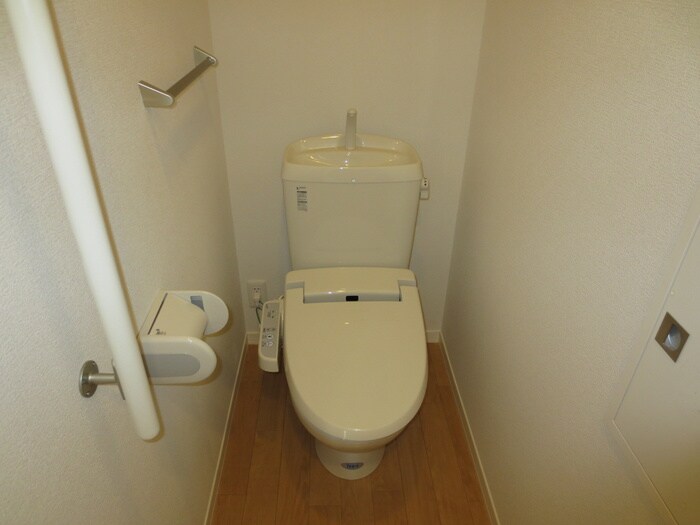 物件内観写真12　(トイレ)