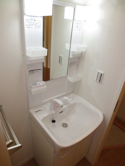 物件内観写真13　(洗面)