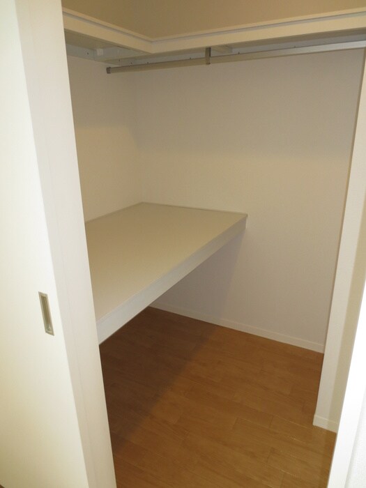 物件内観写真14　(収納)