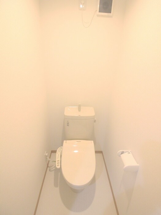 物件内観写真14　(トイレ)