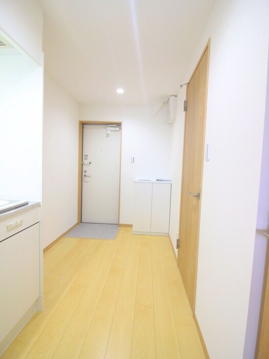 物件内観写真20　(廊下)