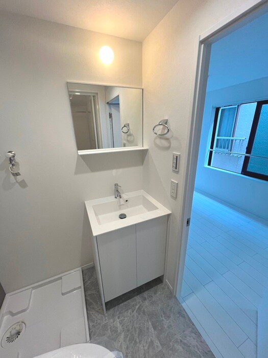 物件内観写真13　(洗面)