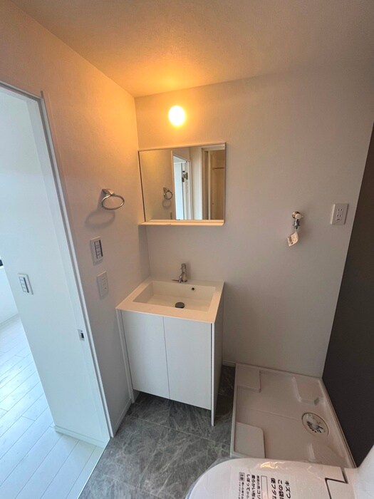 物件内観写真13　(洗面)