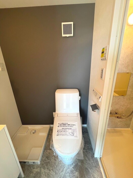 物件内観写真15　(トイレ)