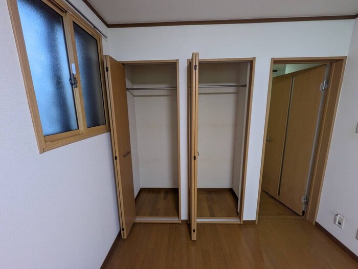 物件内観写真18　(収納)