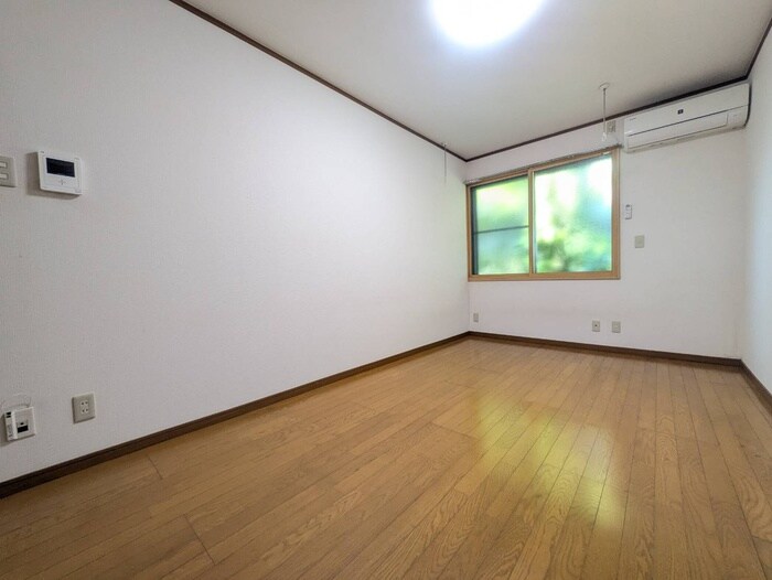 物件内観写真22　(居室)