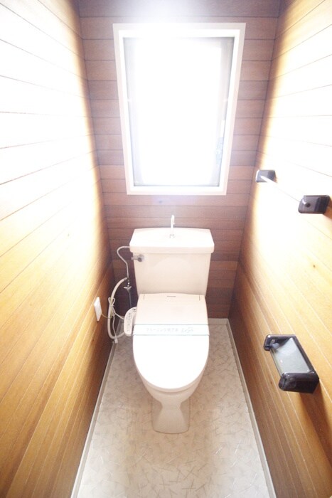 物件内観写真13　(トイレ)
